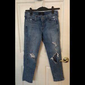 Hollister Distressed Vintage Boyfriend Jeans — Size 3; W26
